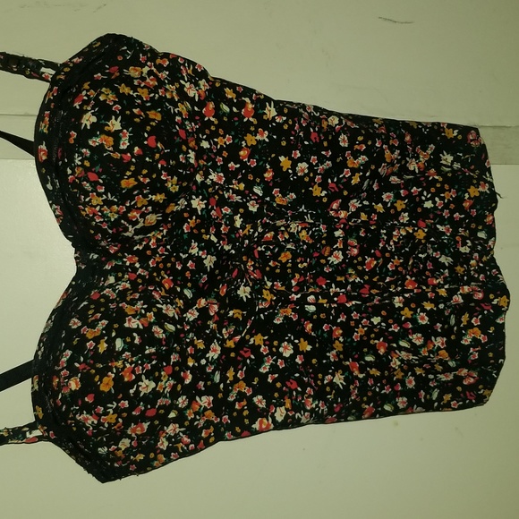 Corset - Picture 2 of 7